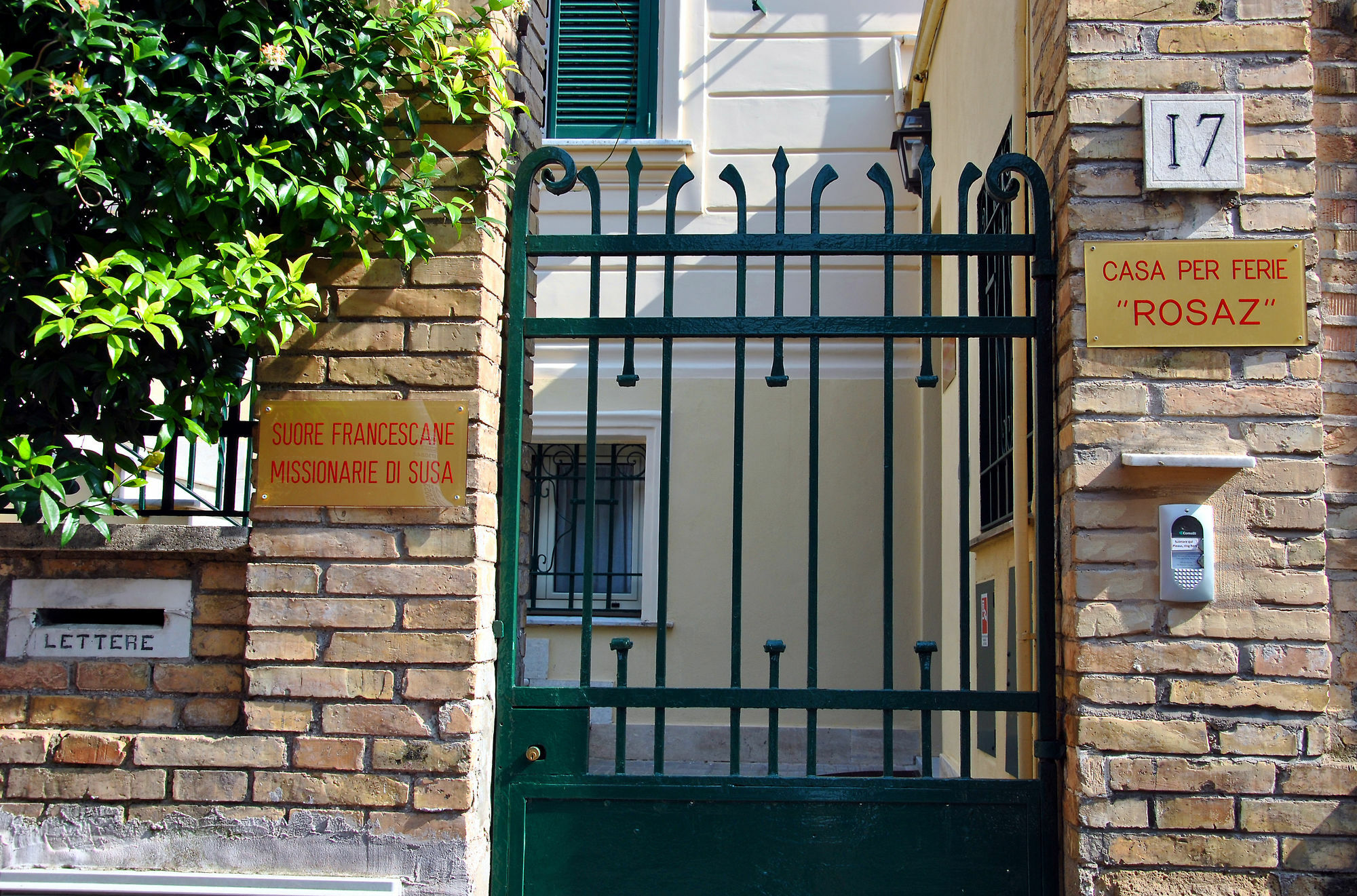 Hotel Casa Per Ferie Beato Rosaz Rom Exterior foto